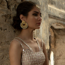 Load image into Gallery viewer, DHAKA CHANDBALI (4819300614275)