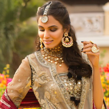 Load image into Gallery viewer, LAL PAN CHANDBALI (4819444990083)