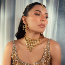 Load image into Gallery viewer, AYLA BIB NECKLACE
