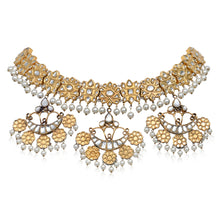 Load image into Gallery viewer, TRIPLE CHAND PHOOL NECKLACE (4833834991747)
