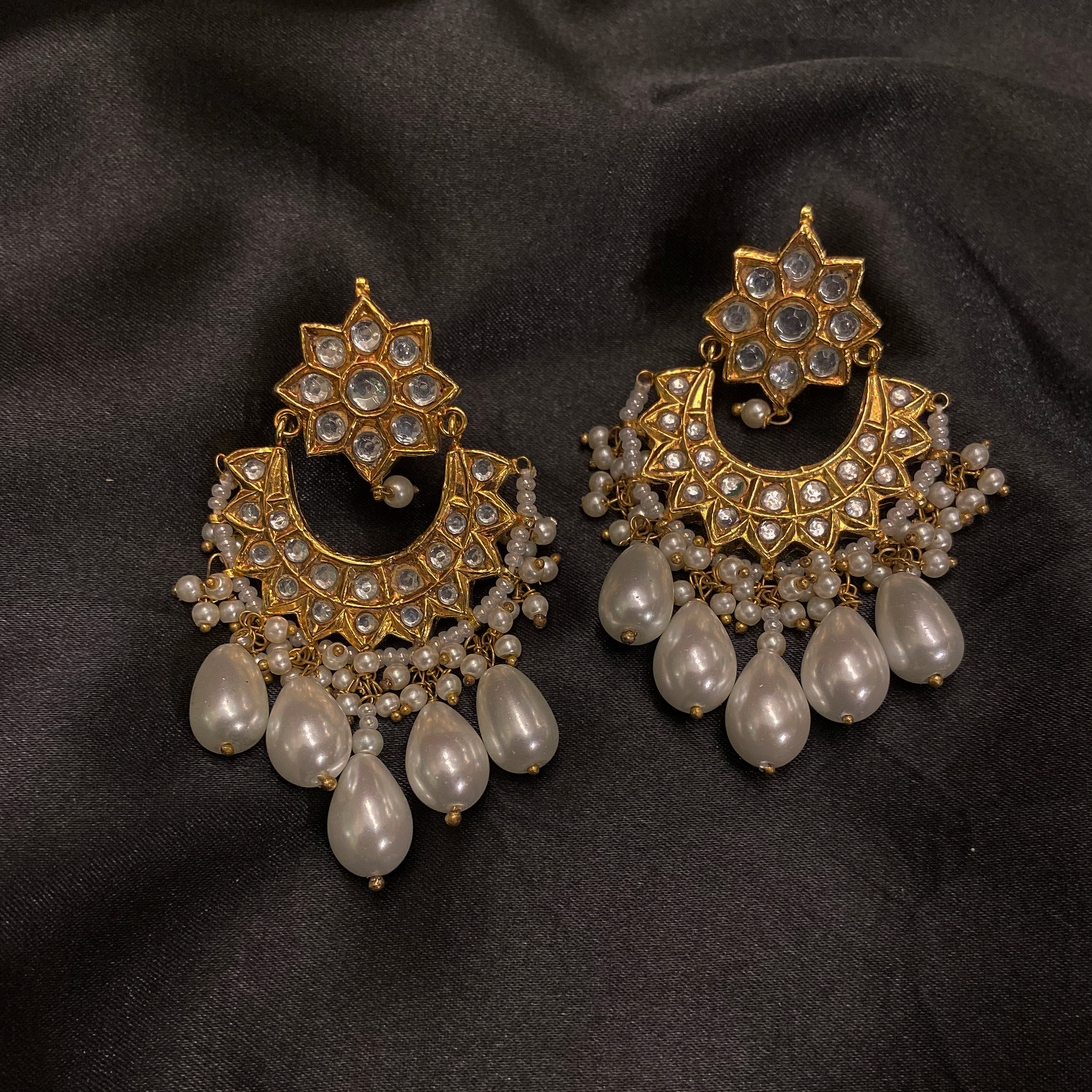 SARIKA EARRINGS (6564624400515)